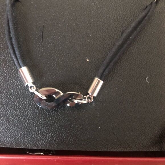 INFINITE SILVER NIGHT CHOKER + WHITE RHODIUM - Picture 2 of 5
